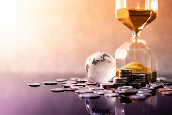 外貨定期預金とは？主な特徴、留意点を紹介