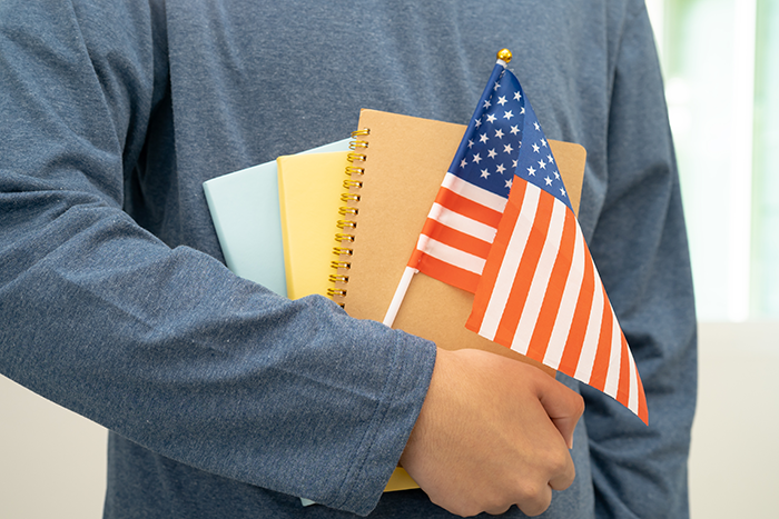アメリカの大学へ留学するための条件