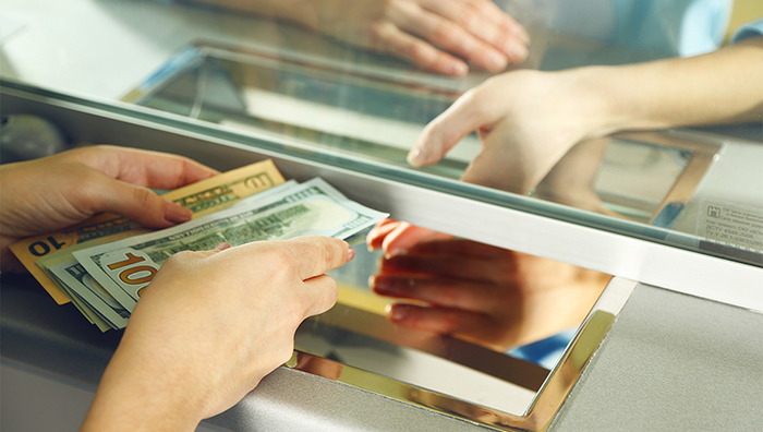 そもそも外貨両替は必要？