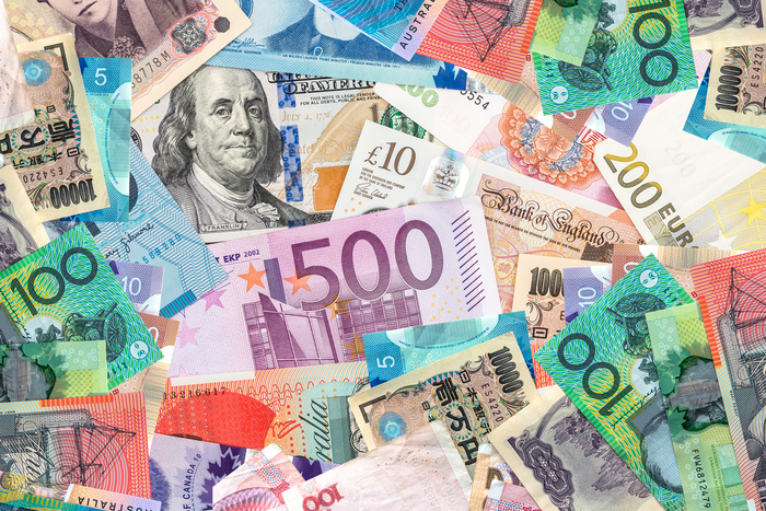 【メリット①】手数料無料で17通貨を購入できる！