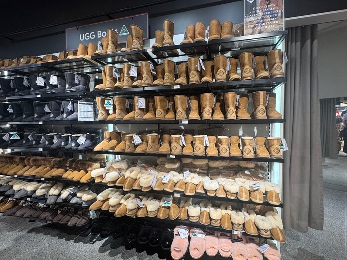 1.UGG（アグ）のブーツ