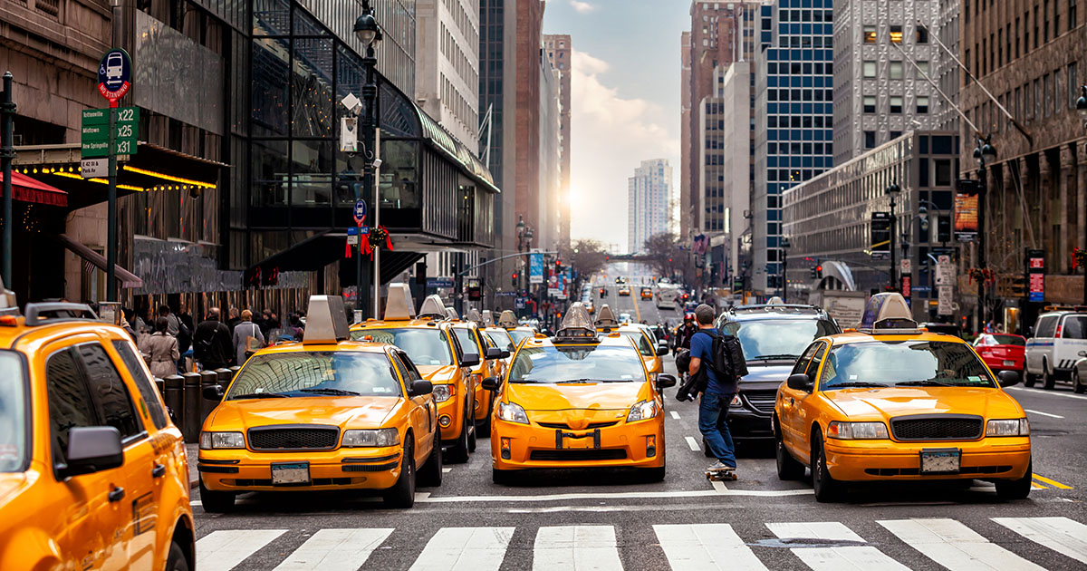 アメリカの配車サービス徹底比較｜タクシー・Uber・Lyft・Waymo（ロボ 