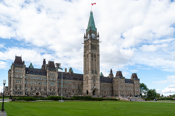 7.カナダ国会議事堂