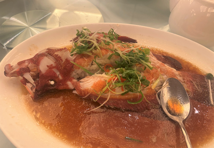 12.清蒸魚（チンジョンユー）