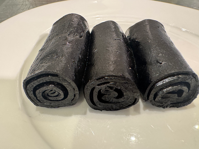 7.芝麻卷（ジーマジュアン）