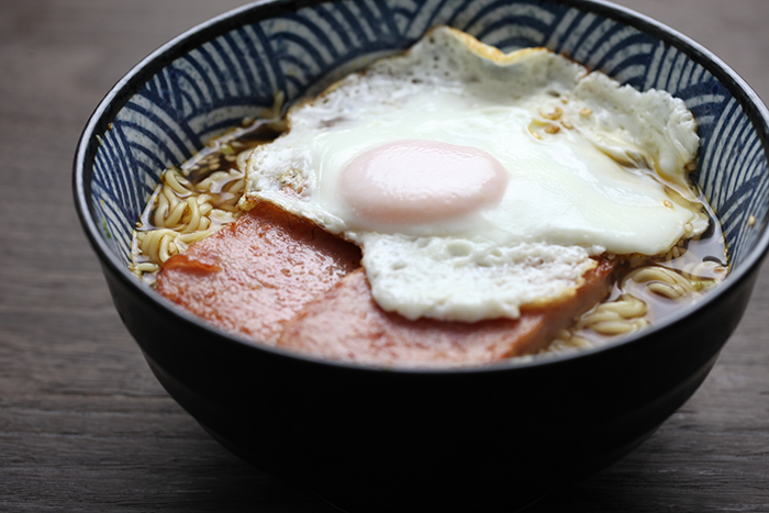 出前一丁の香港限定ラーメン