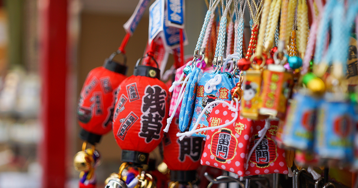 34 Japanese Souvenirs: Gifts, Snacks, and Small Items Loved Abroad