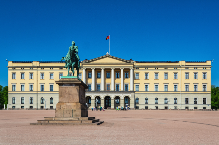ノルウェー王宮（Det kongelige slott）