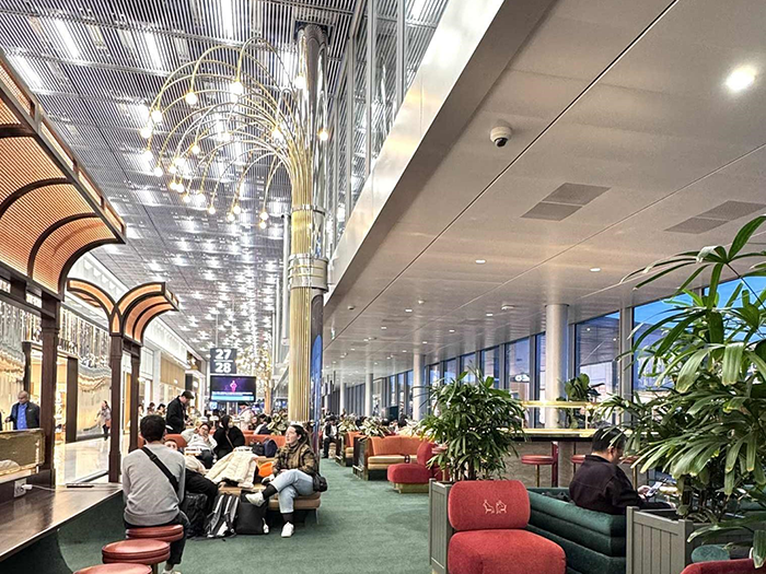 シャルル・ド・ゴール空港の施設とおすすめの過ごし方
