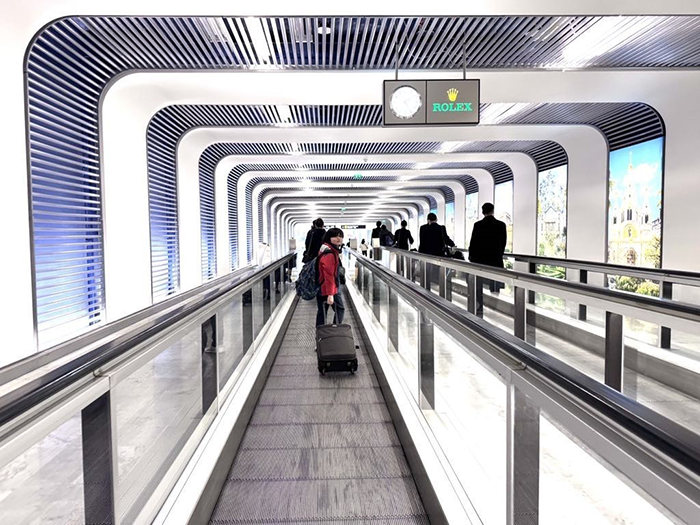 シャルル・ド・ゴール空港とオルリー空港の間を移動するには?
