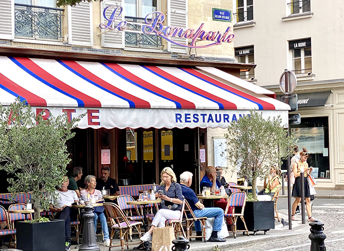 パリ観光の費用目安と決済事情