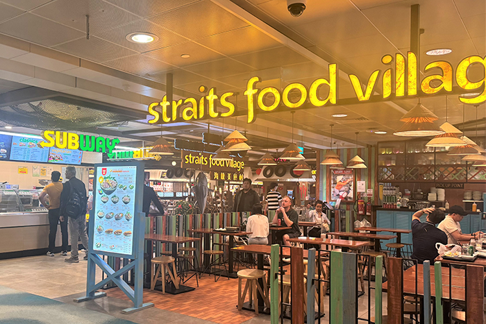 高級ブランドが揃う免税店・お土産店