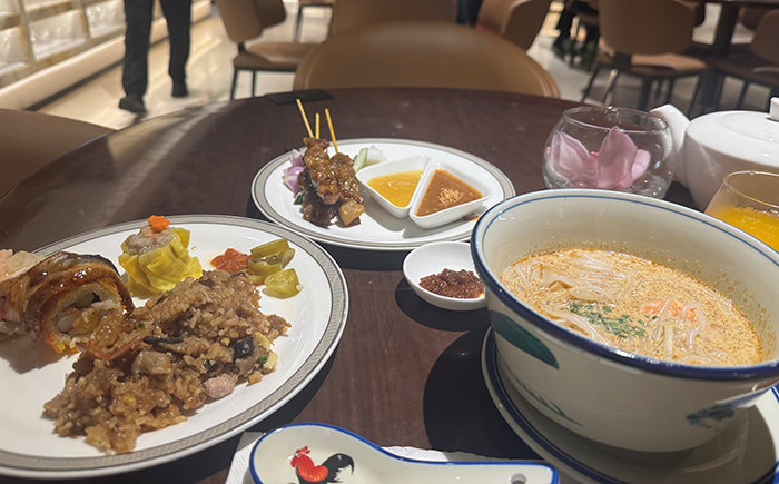 おいしい食べ物を楽しめる