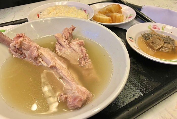バクテー(肉骨茶)