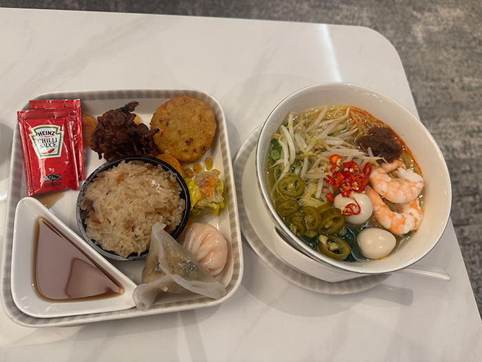 シンガポール料理をお特に楽しめる場所「ホーカー」