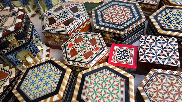 スペインの伝統工芸雑貨（陶器・タラセア）